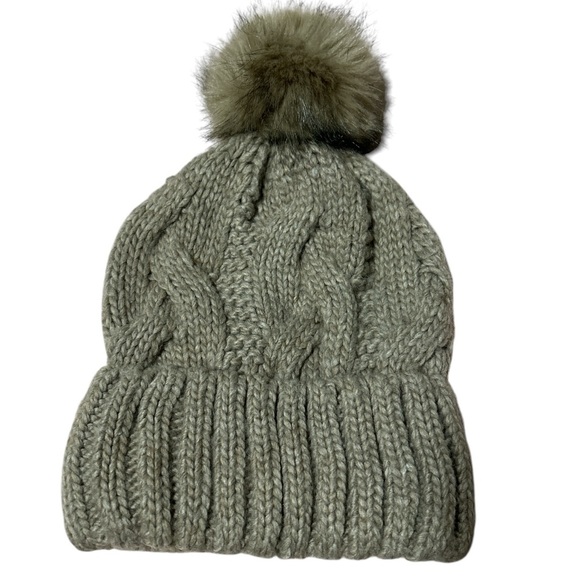 H&M Grey Knitted Cable Pom-Pom Beanie - Picture 1 of 2